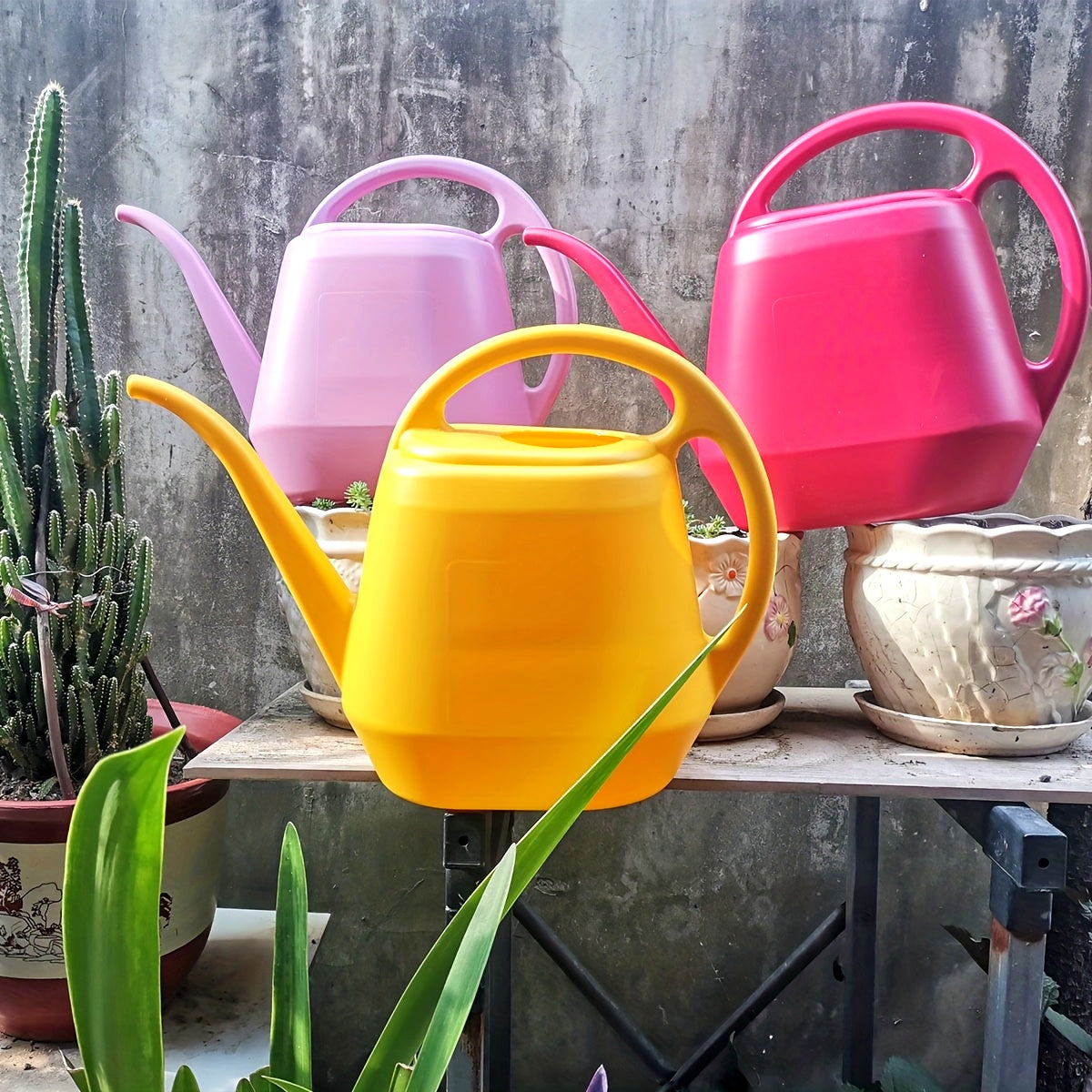 Large Capacity Plastic Water Tank 1pc | 4L Large Capacity | Plastic | Thickened | Watering | Outdoor & Garden |  |