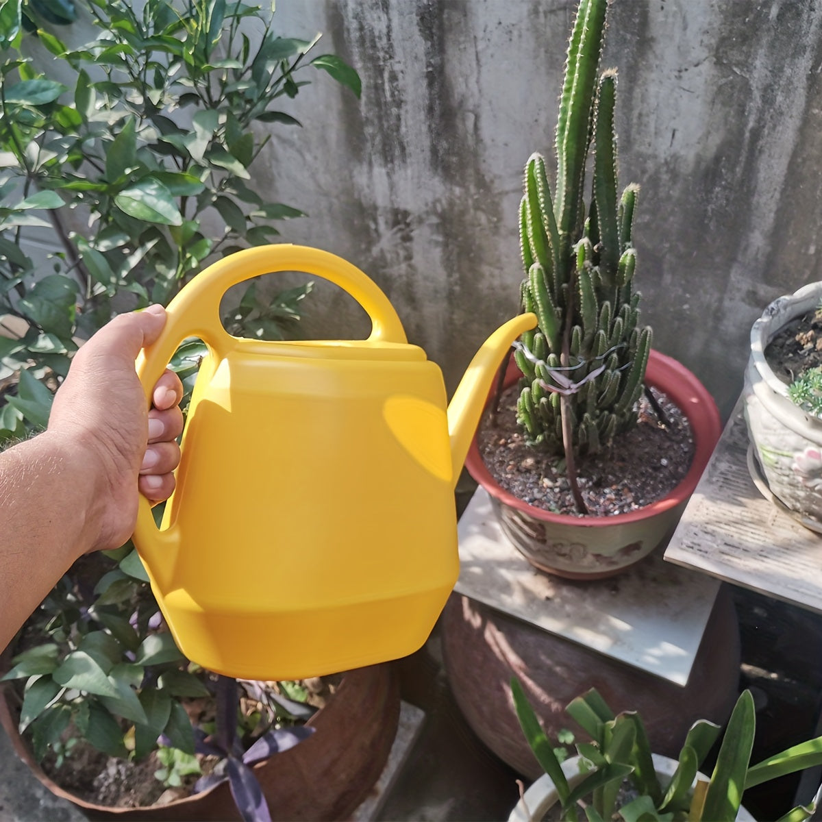 Large Capacity Plastic Water Tank 1pc | 4L Large Capacity | Plastic | Thickened | Watering | Outdoor & Garden |  |